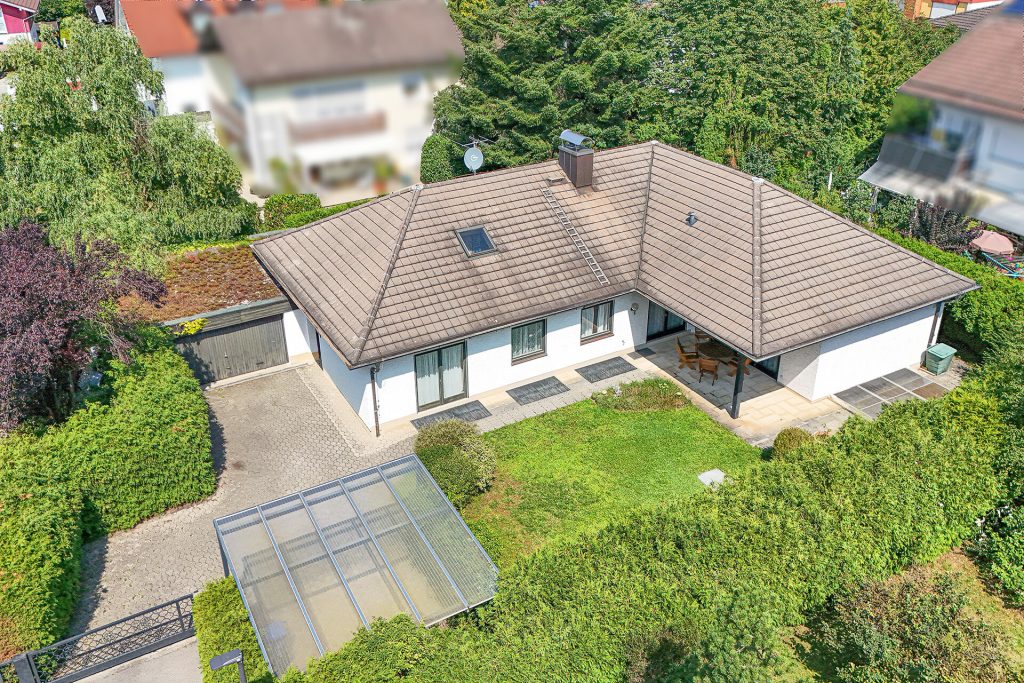Veltrup Immobilien - Immobilienangebot - Gilching - Wohnen - AUF EINER HÖHE MIT DEM GLÜCK: EBENERDIGES WOHNEN MIT VIEL GESTALTUNGSPOTENZIAL