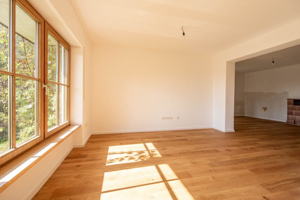 Veltrup Immobilien - Immobilienangebot - Türkenfeld / Zankenhausen - Wohnen - ZWEIFAMILIENHAUS IN ZANKENHAUSEN - IHR NEUES ZUHAUSE MIT VIEL POTENZIAL UND ZUSÄTZLICHEM BAURECHT