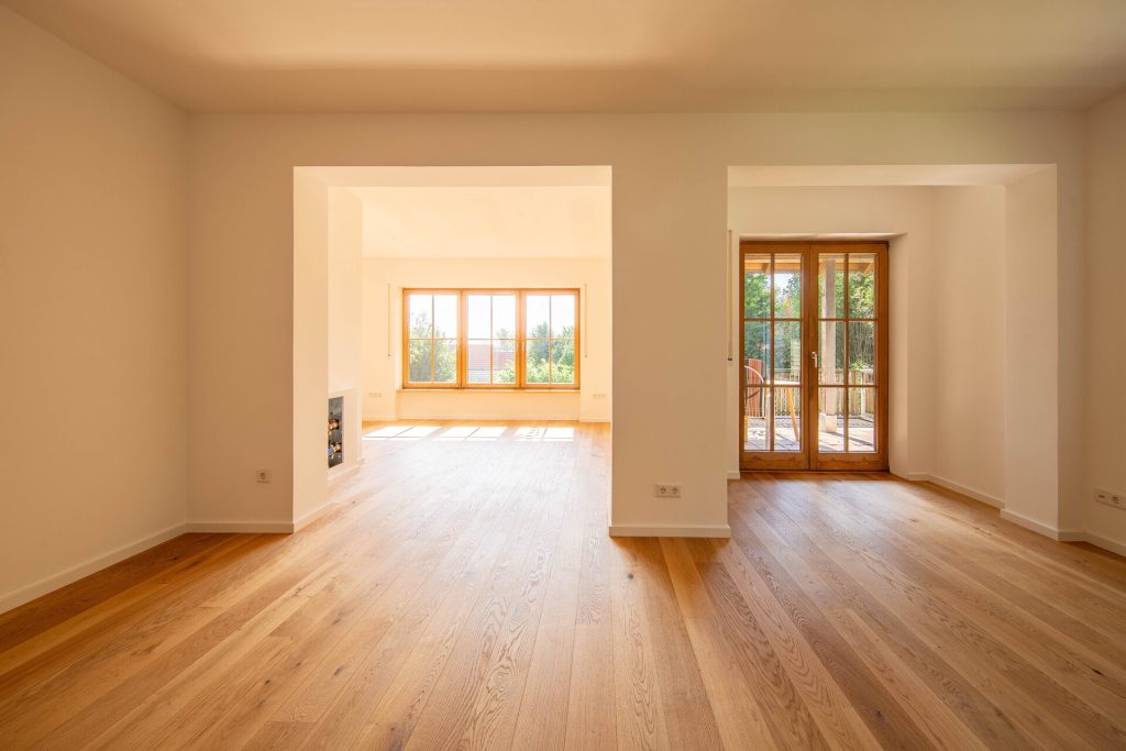 Veltrup Immobilien - Immobilienangebot - Türkenfeld / Zankenhausen - Wohnen - ZWEIFAMILIENHAUS IN ZANKENHAUSEN - IHR NEUES ZUHAUSE MIT VIEL POTENZIAL UND ZUSÄTZLICHEM BAURECHT