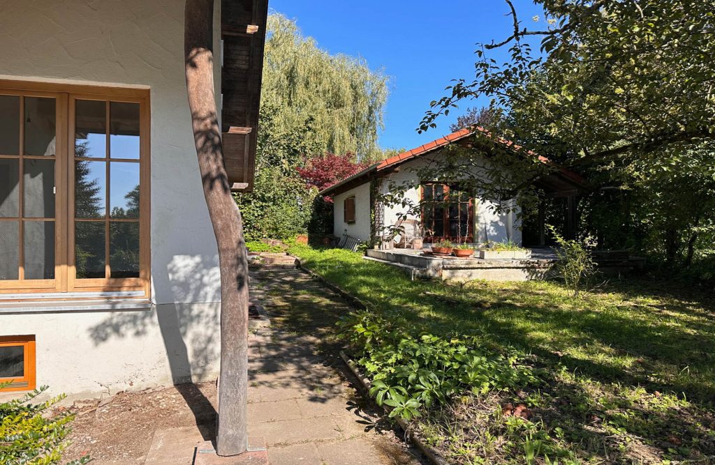 Veltrup Immobilien - Immobilienangebot - Türkenfeld / Zankenhausen - Wohnen - ZWEIFAMILIENHAUS IN ZANKENHAUSEN - IHR NEUES ZUHAUSE MIT VIEL POTENZIAL UND ZUSÄTZLICHEM BAURECHT