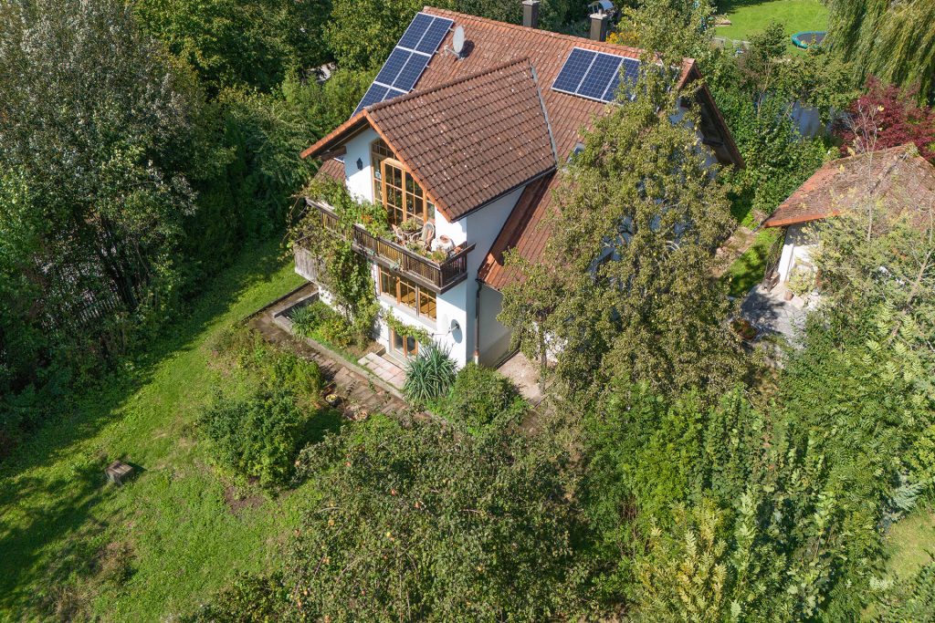 Veltrup Immobilien - Immobilienangebot - Türkenfeld / Zankenhausen - Wohnen - ZWEIFAMILIENHAUS IN ZANKENHAUSEN - IHR NEUES ZUHAUSE MIT VIEL POTENZIAL UND ZUSÄTZLICHEM BAURECHT