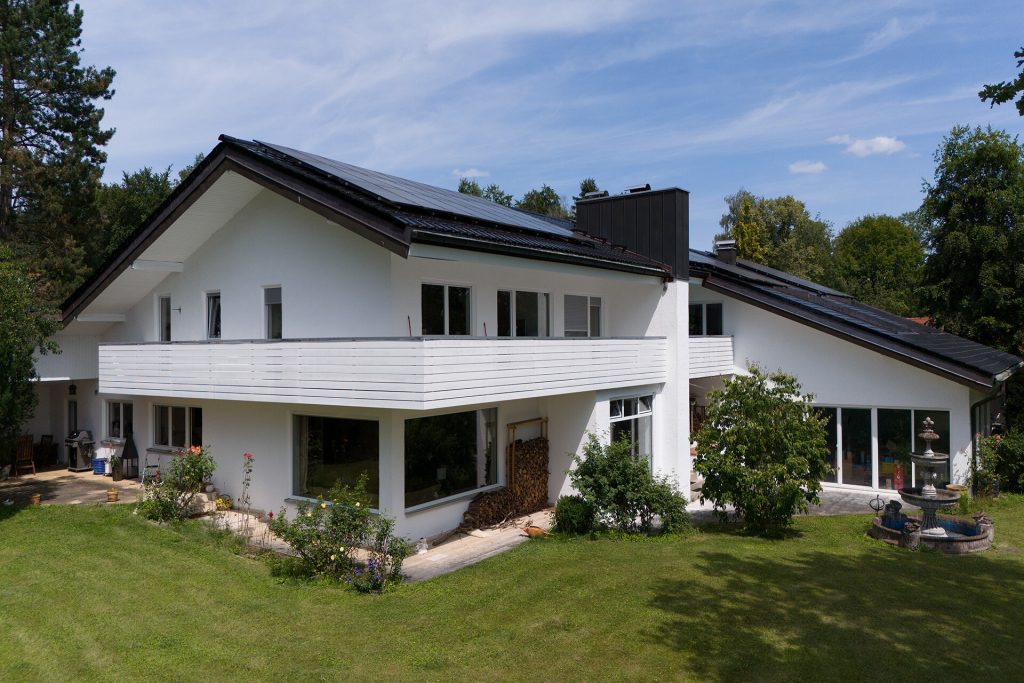 Veltrup Immobilien - Immobilienangebot - Grafrath - Wohnen - LUXURIÖSE FREIHEIT: XXL-WOHNTRAUM IN GRAFRATH FÜR INDIVIDUELLE LEBENSENTWÜRFE