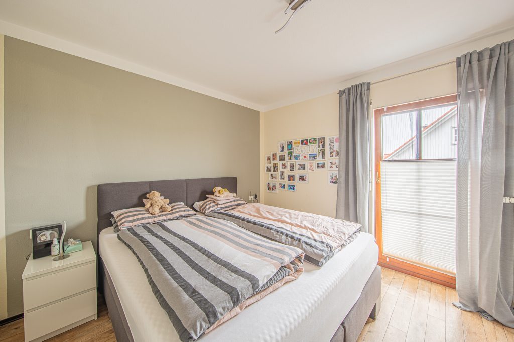 Veltrup Immobilien - Immobilienangebot - Adelshofen - Wohnen - EINLADENDE DOPPELHAUSHÄLFTE IN ADELSHOFEN
