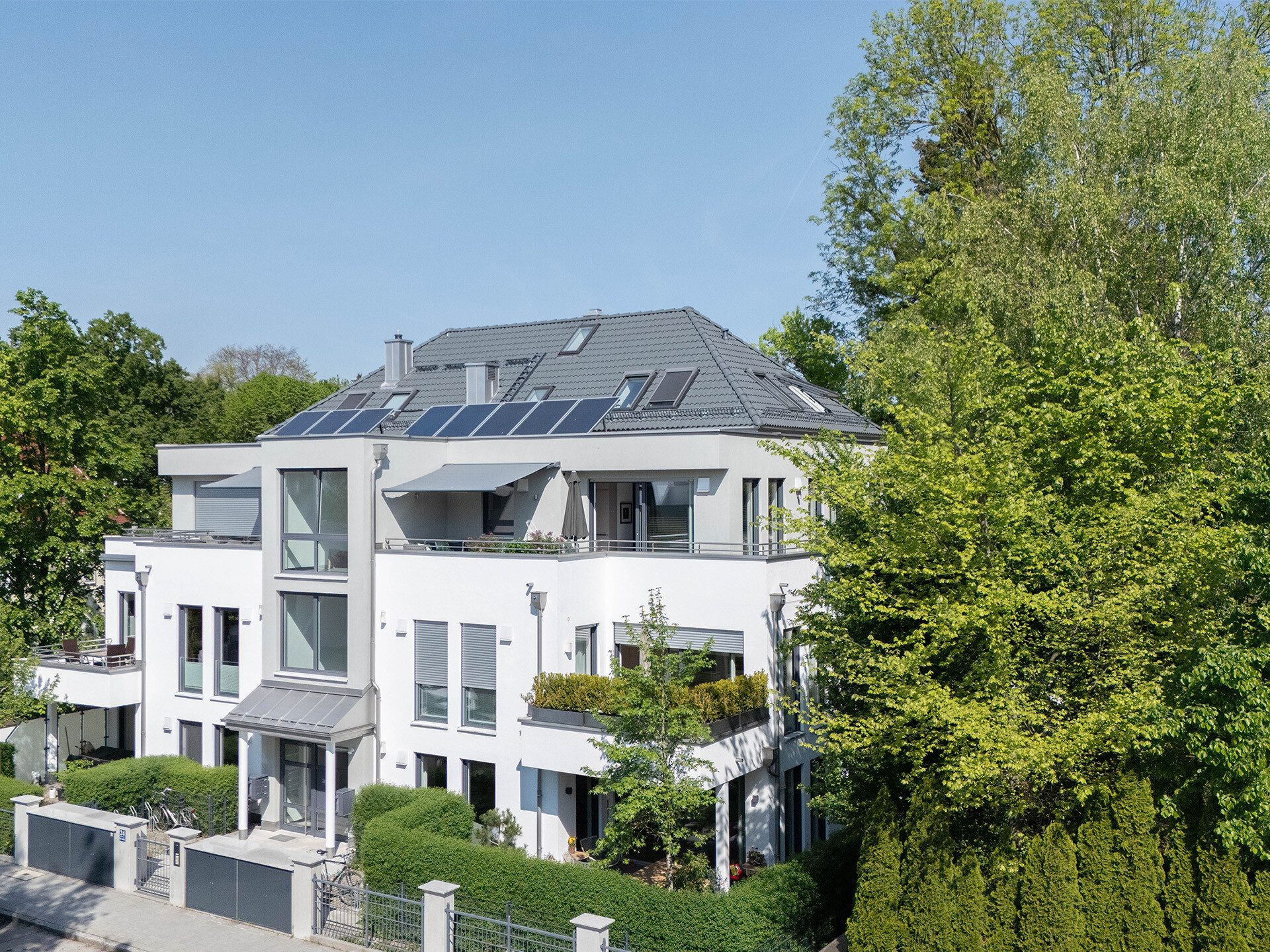 Veltrup Immobilien - Immobilienangebot - München - Wohnen - PENTHOUSE IN BESTLAGE – WOHNEN IM SCHÖNSTEN NYMPHENBURG