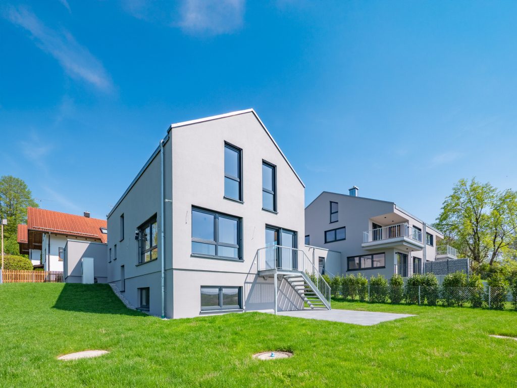 Veltrup Immobilien - Immobilienangebot - Wörthsee - Wohnen - HOCHWERTIGE AUSSTATTUNG TRIFFT WEITBLICK: EXKLUSIVES ZUHAUSE IN WÖRTHSEE
