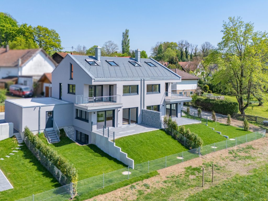 Veltrup Immobilien - Immobilienangebot - Wörthsee - Wohnen - PANORAMA DELUXE: EXKLUSIVES DOPPELHAUS AM ORTSRAND VON WÖRTHSEE