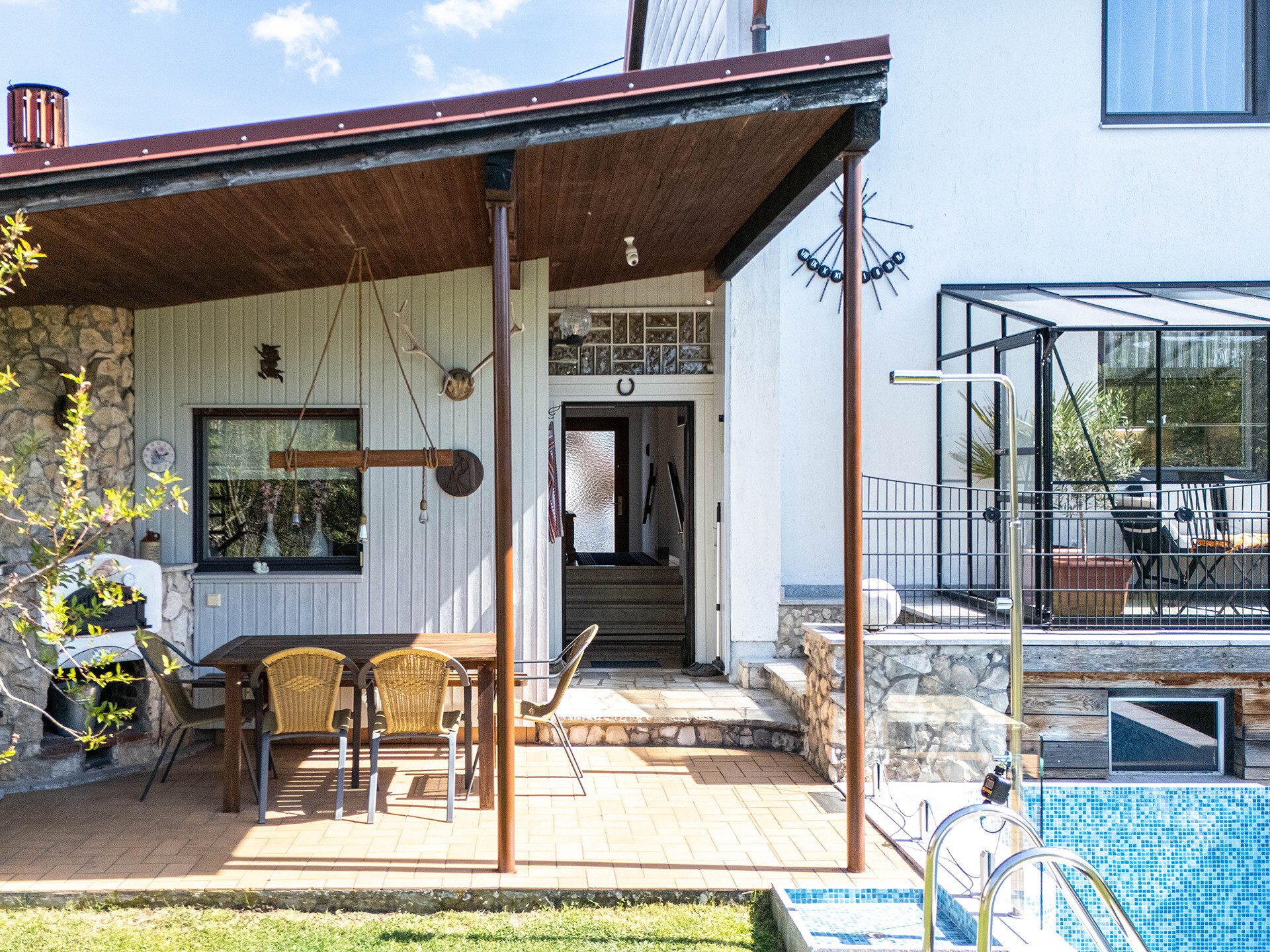 Veltrup Immobilien - Immobilienangebot - Türkenfeld - Wohnen - HOHER WOHNGENUSS FÜR ZWEI: EINE DOPPELHAUSHÄLFTE IN RUHIGER LAGE MIT BESTER ANBINDUNG IN TÜRKENFELD
