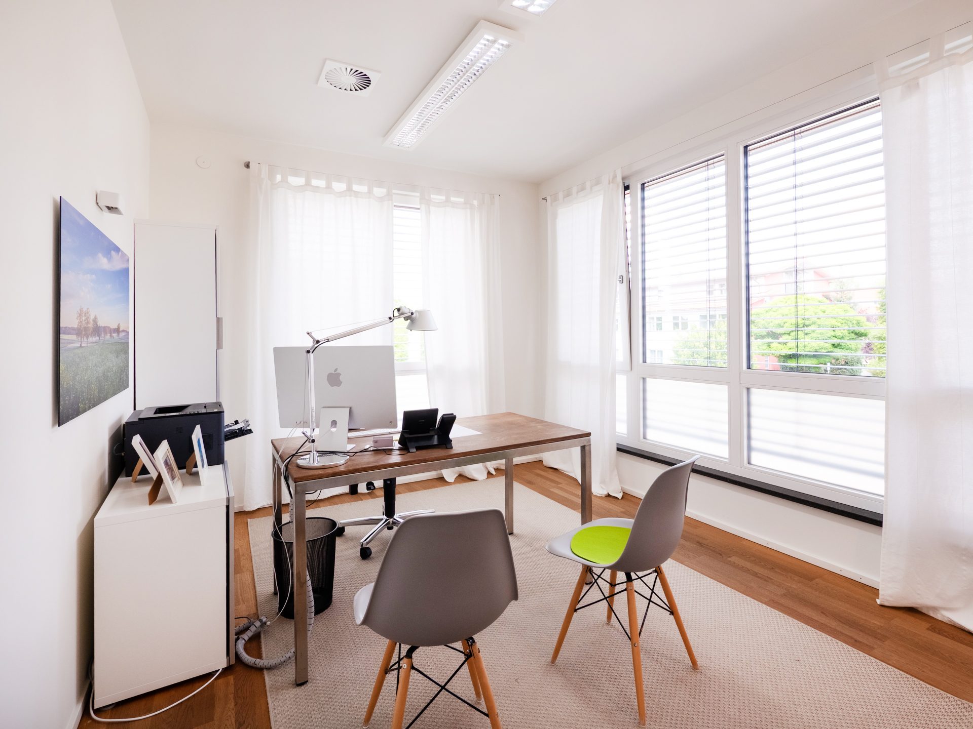 Veltrup Immobilien - Immobilienangebot - Wörthsee - Sonstiges und Gewerbe - MODERNES AMBIENTE IN TOP-LAGE:
GEWERBEEINHEIT FÜR PRAXIS ODER BÜRO AM WÖRTHSEE