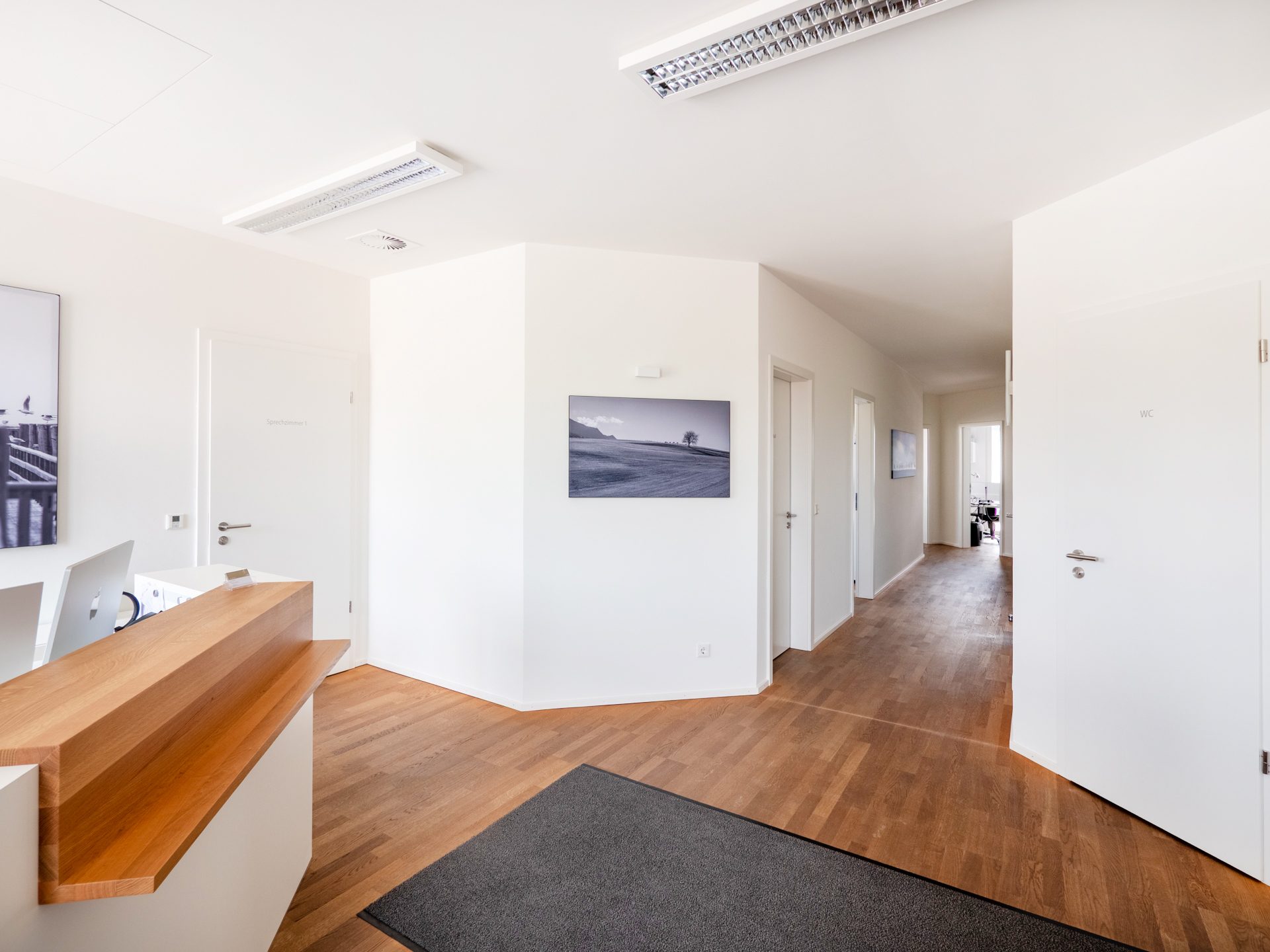 Veltrup Immobilien - Immobilienangebot - Wörthsee - Sonstiges und Gewerbe - MODERNES AMBIENTE IN TOP-LAGE:
GEWERBEEINHEIT FÜR PRAXIS ODER BÜRO AM WÖRTHSEE