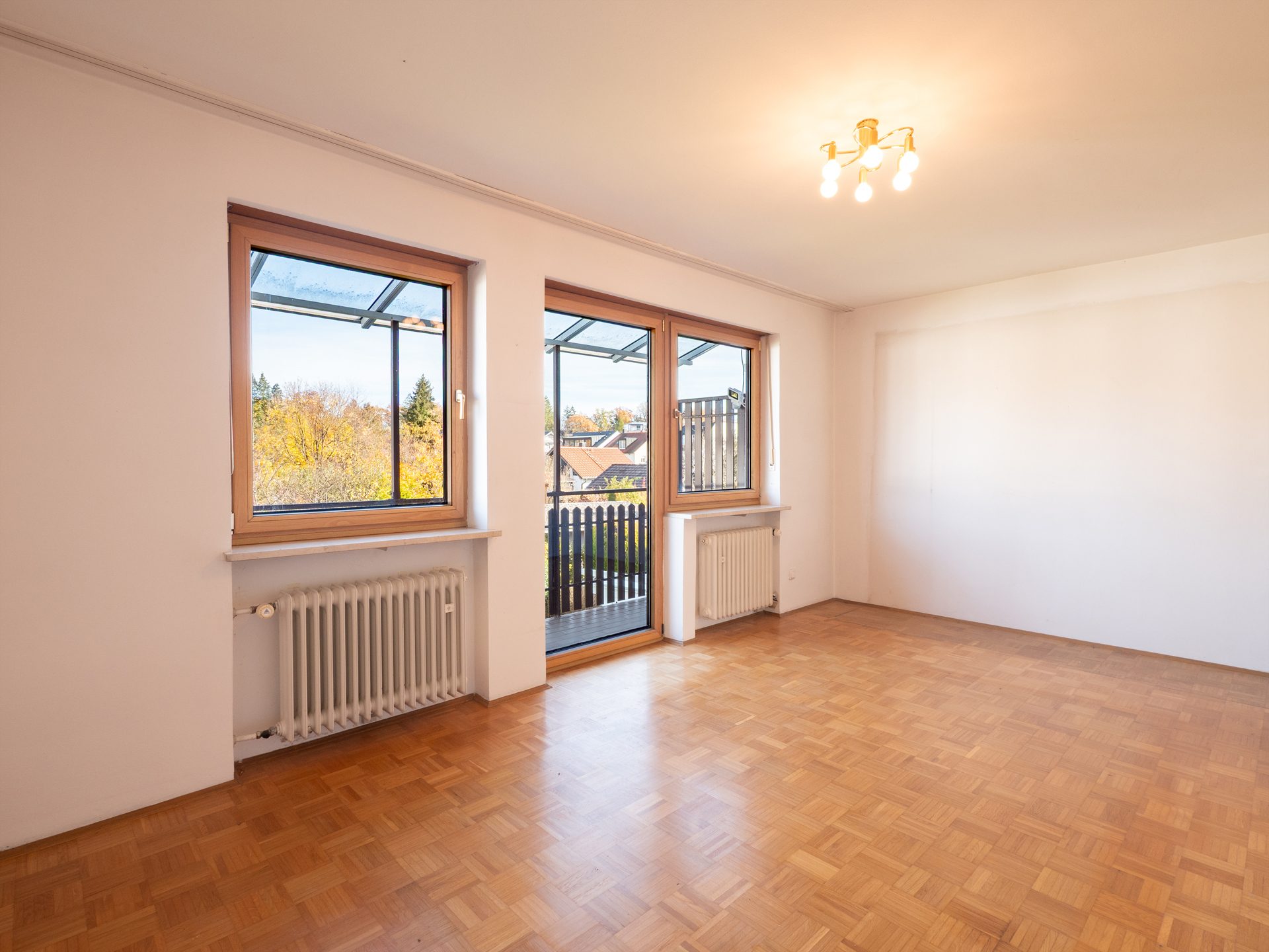 Veltrup Immobilien - Immobilienangebot - München - Wohnen - WOHNEN, WACHSEN, WOHLFÜHLEN:
DOPPELHAUSHÄLFTE MIT RAUM ZUM GESTALTEN