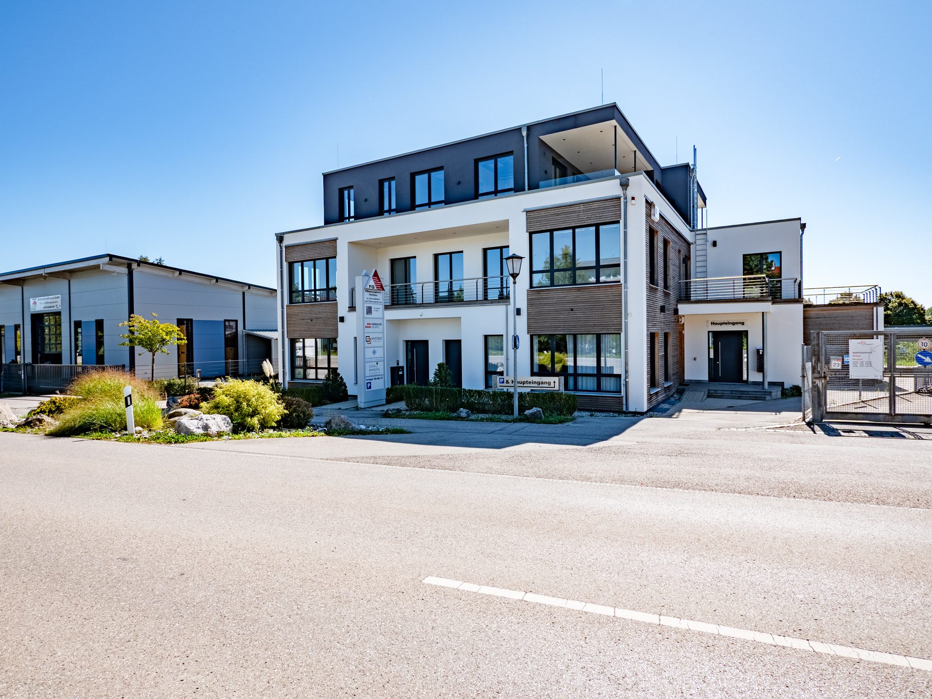 Veltrup Immobilien - Immobilienangebot - Wörthsee / Etterschlag - Sonstiges und Gewerbe - MODERNES BÜRO IN TOP LAGE: GEWERBEEINHEIT FÜR ERFOLGREICHES ARBEITEN