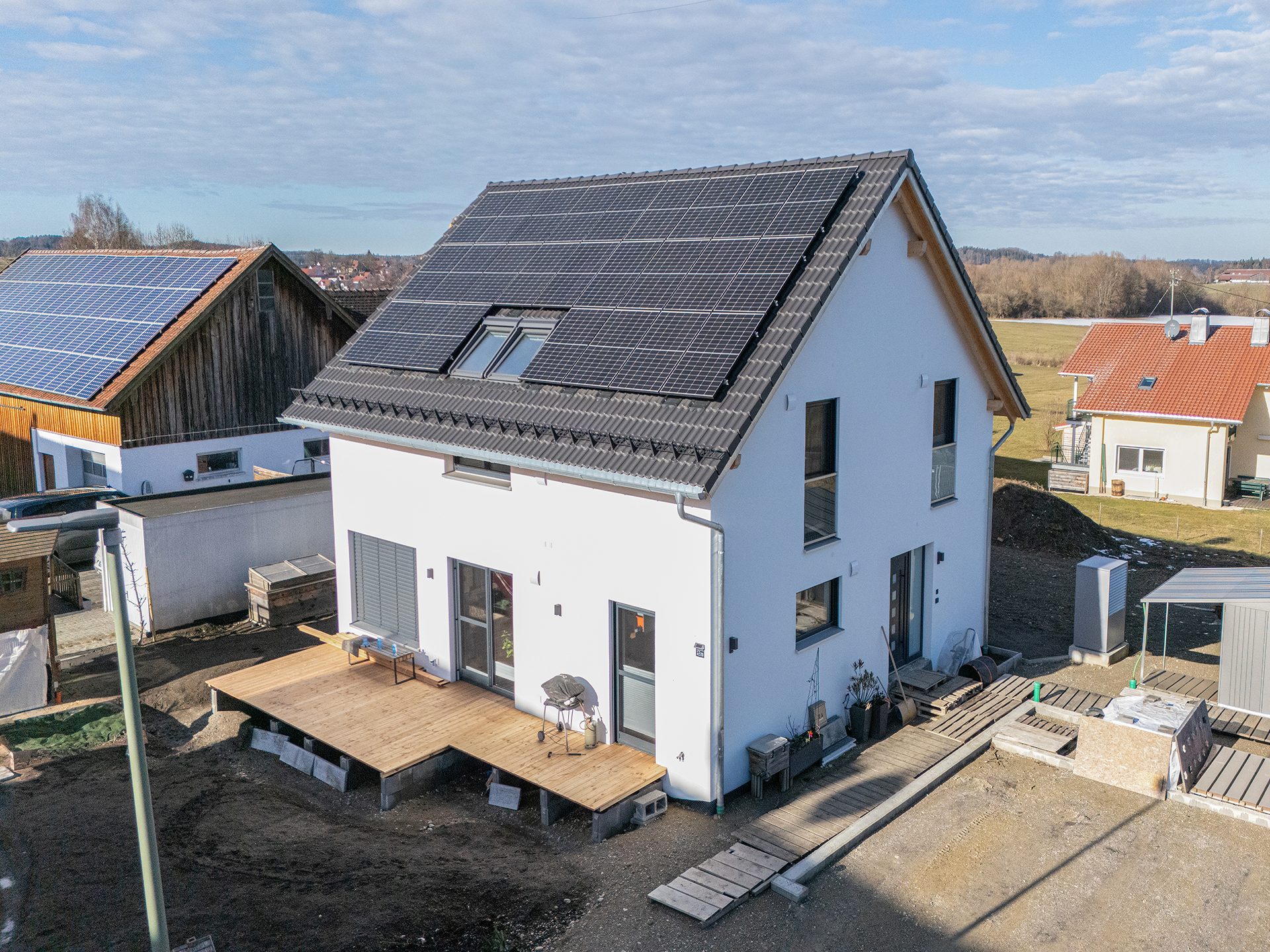 Veltrup Immobilien - Immobilienangebot - Finning / Entraching - Wohnen - SCHLÜSSELFERTIGES EINFAMILIENHAUS MIT INDIVIDUELLEN GESTALTUNGSMÖGLICHKEITEN IN ENTRACHING