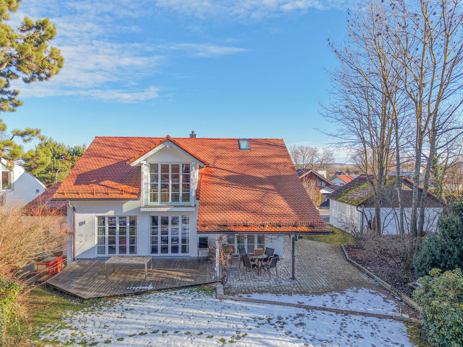 Veltrup Immobilien - Immobilienangebot - Schondorf am Ammersee - Wohnen - FAMILIENFREUNDLICHES EINFAMILIENHAUS MIT TOLLEM GARTEN IN SCHONDORF