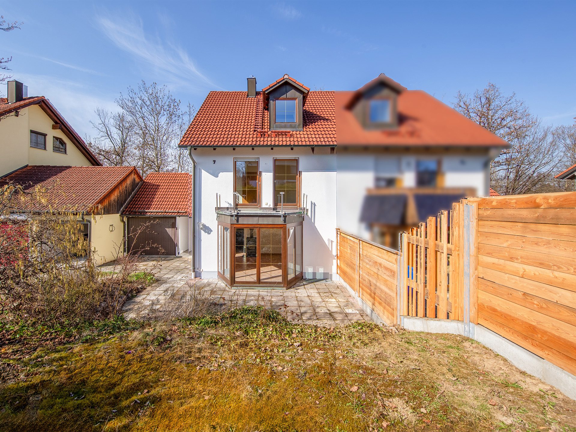 Veltrup Immobilien - Immobilienangebot - Gilching / Geisenbrunn - Wohnen - SOLIDE DOPPELHAUSHÄLFTE MIT AUSBAUPOTENZIAL