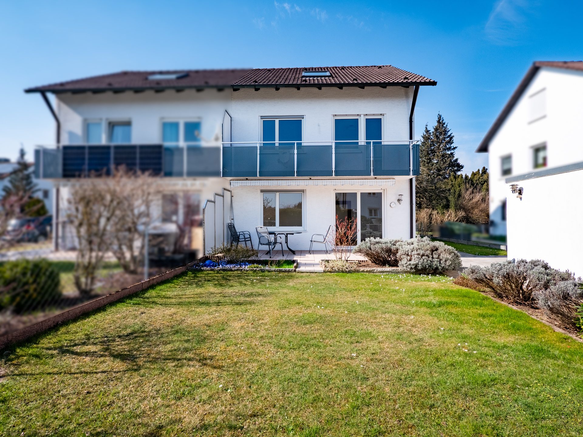 Veltrup Immobilien - Immobilienangebot - Gilching - Wohnen - WOHNEN. ENTSPANNEN. LEBEN:
DOPPELHAUSHÄLFTE MIT GARTEN ZUM WOHLFÜHLEN