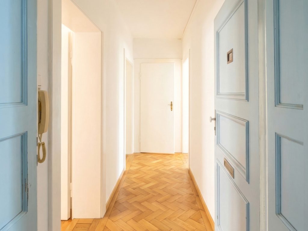 Veltrup Immobilien - Immobilienangebot - München - Investment und Rendite - MEHRFAMILIENHAUS MIT 7 WOHNEINHEITEN IN LAIM. 
GESCHICHTE TRIFFT WERTHALTIGKEIT.