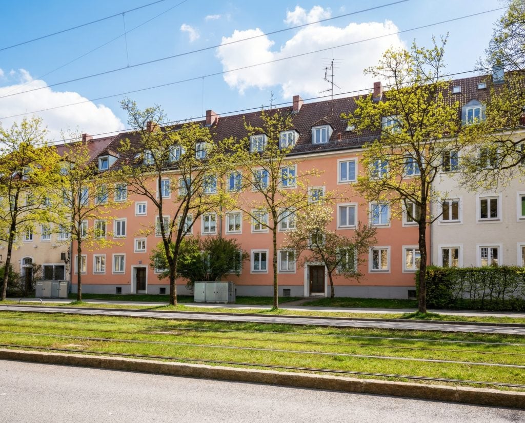 Veltrup Immobilien - Immobilienangebot - München - Investment und Rendite - MEHRFAMILIENHAUS MIT 7 WOHNEINHEITEN IN LAIM. 
GESCHICHTE TRIFFT WERTHALTIGKEIT.