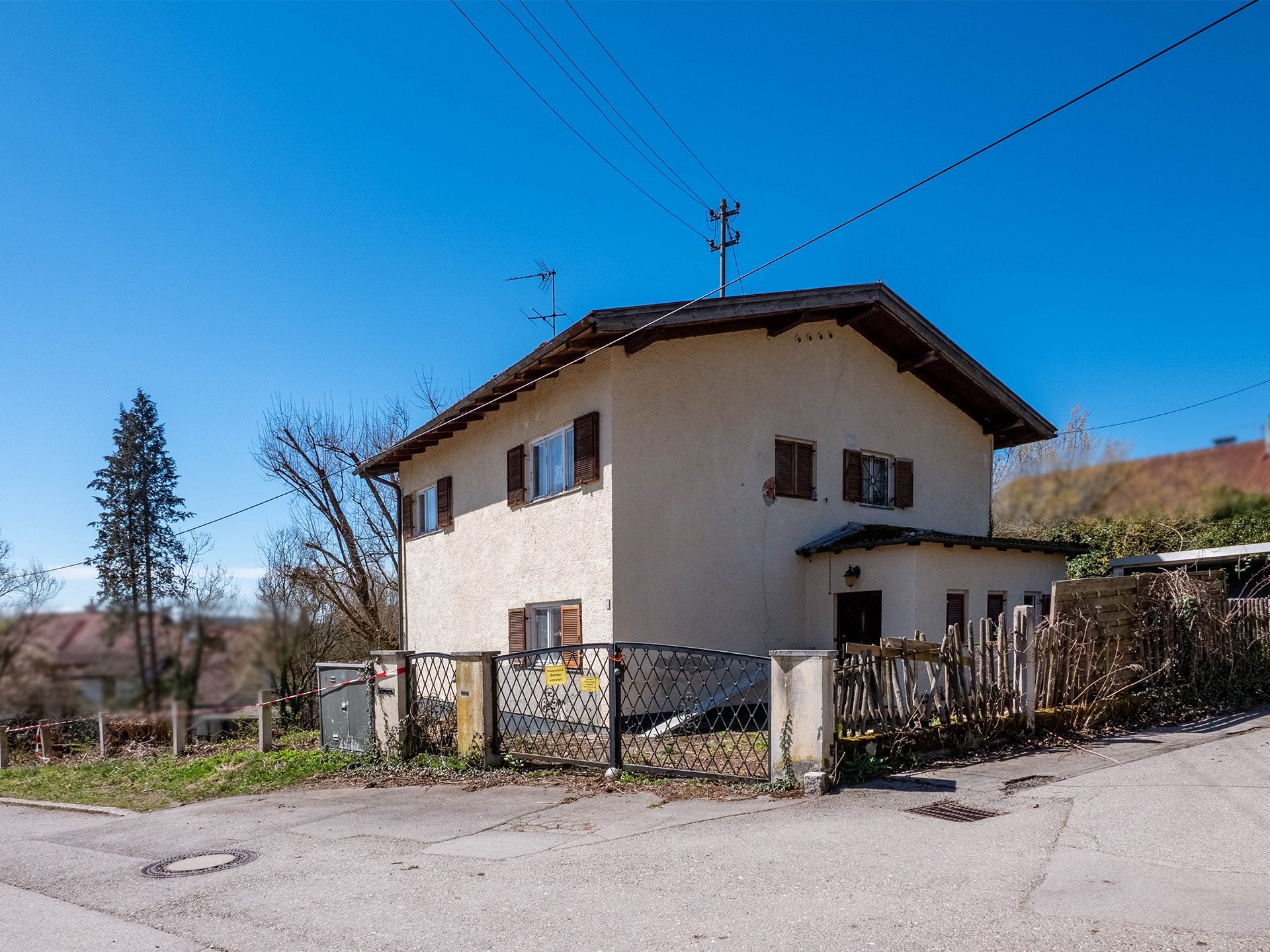Veltrup Immobilien - Immobilienangebot - Weßling - Bauplätze - EIN PLATZ FÜR IHR ZUHAUSE: GROßFLÄCHIGES BAUGRUNDSTÜCK IN WESSLING