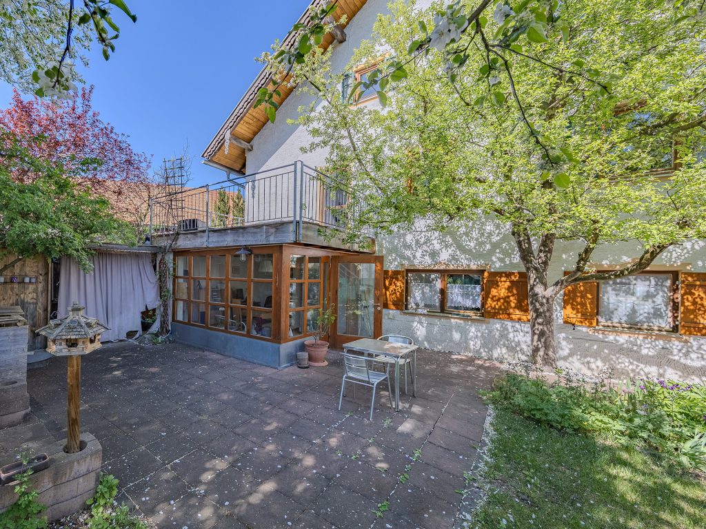 Veltrup Immobilien - Immobilienangebot - Pähl / Fischen am Ammersee - Wohnen - CHARMANTES ENSEMBLE MIT HISTORISCHEM FLAIR UND VIEL ENTWICKLUNGSPOTENZIAL IN FISCHEN AM AMMERSEE
