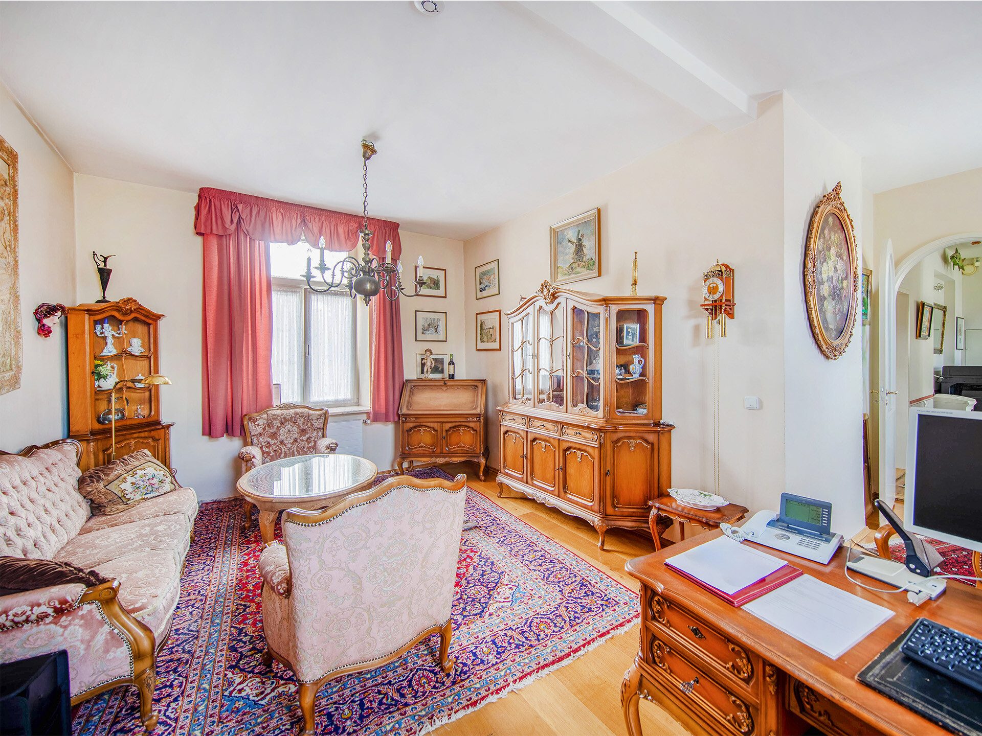 Veltrup Immobilien - Immobilienangebot - Diessen am Ammersee - Wohnen - STILVOLLES WOHNEN, REPRÄSENTATIVES ARBEITEN – VILLA MIT GESCHICHTE IM HERZEN VON DIESSEN AM AMMERSEE