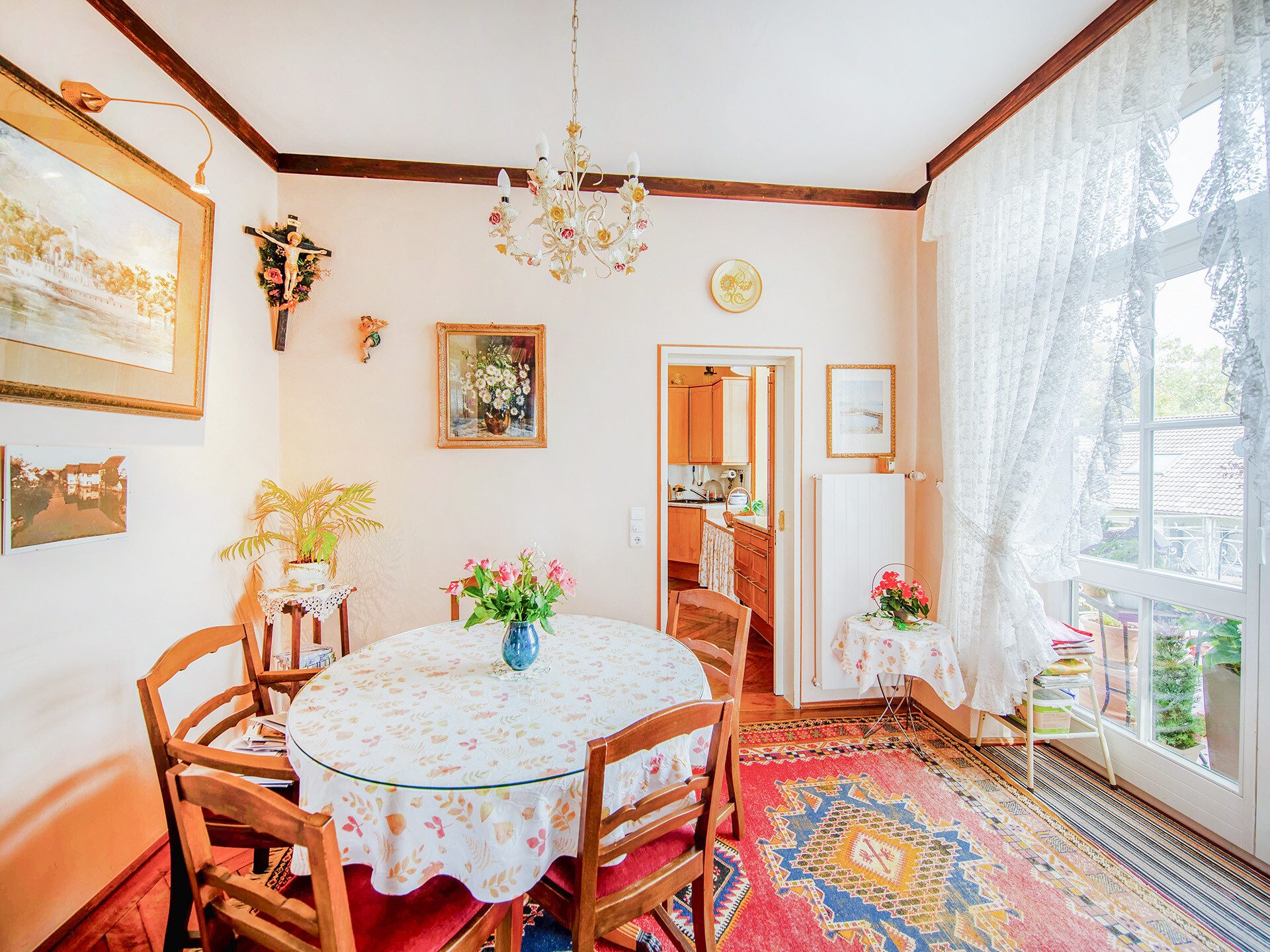 Veltrup Immobilien - Immobilienangebot - Diessen am Ammersee - Wohnen - STILVOLLES WOHNEN, REPRÄSENTATIVES ARBEITEN – VILLA MIT GESCHICHTE IM HERZEN VON DIESSEN AM AMMERSEE