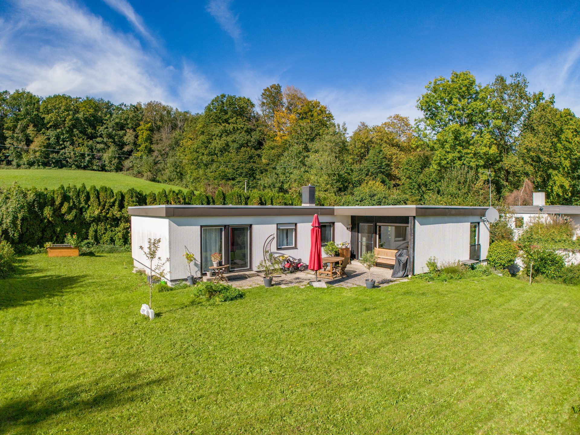 Veltrup Immobilien - Immobilienangebot - Seefeld - Wohnen - WOHNEN AUF ZEIT: 6,5-ZIMMER-BUNGALOW IN SEEFELD-HECHENDORF