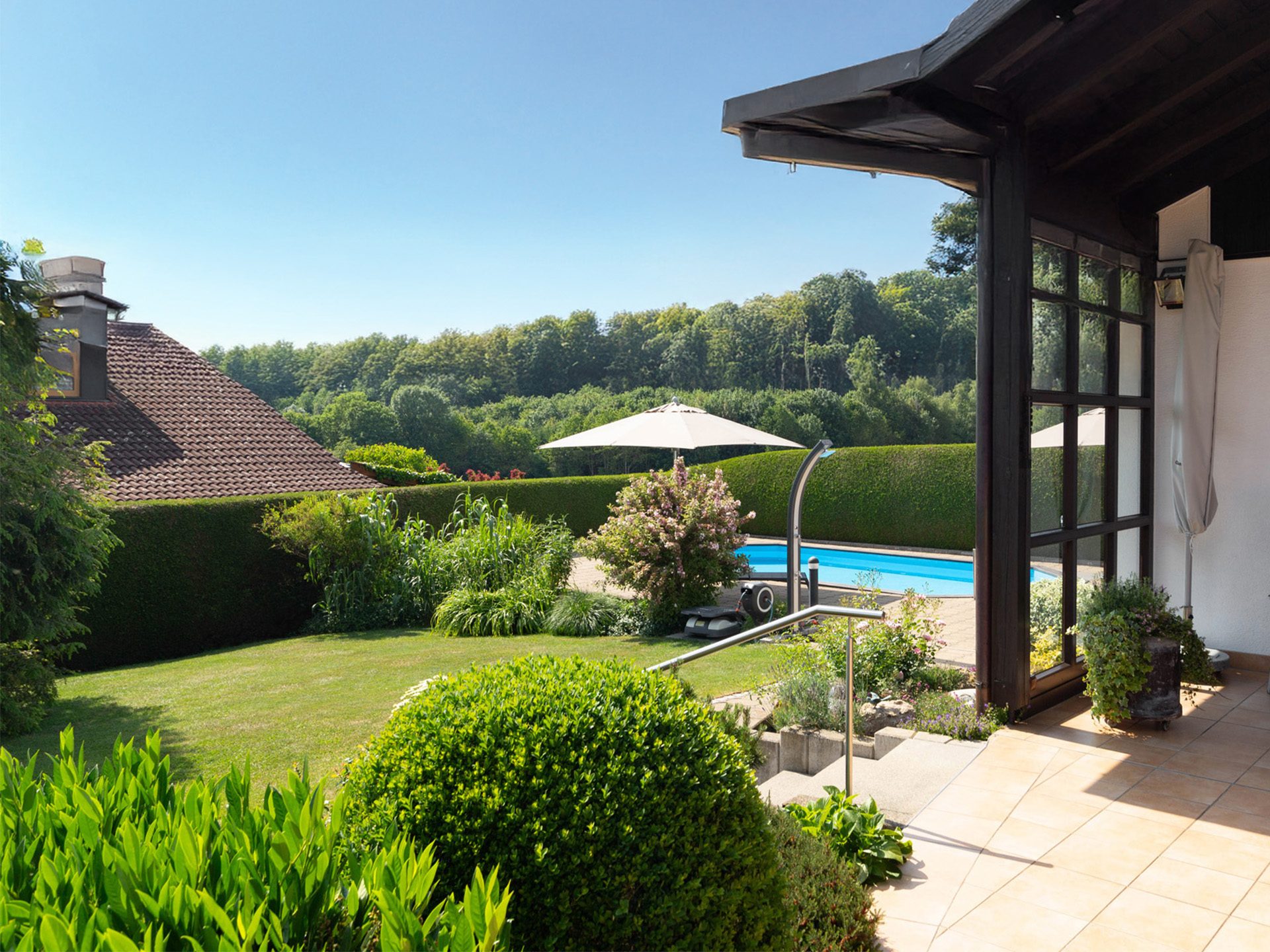Veltrup Immobilien - Immobilienangebot - Greifenberg / Pflaumdorf - Wohnen - LANDHAUS IN RUHIGER LAGE MIT POOL, SOLARANLAGE UND WEITBLICK