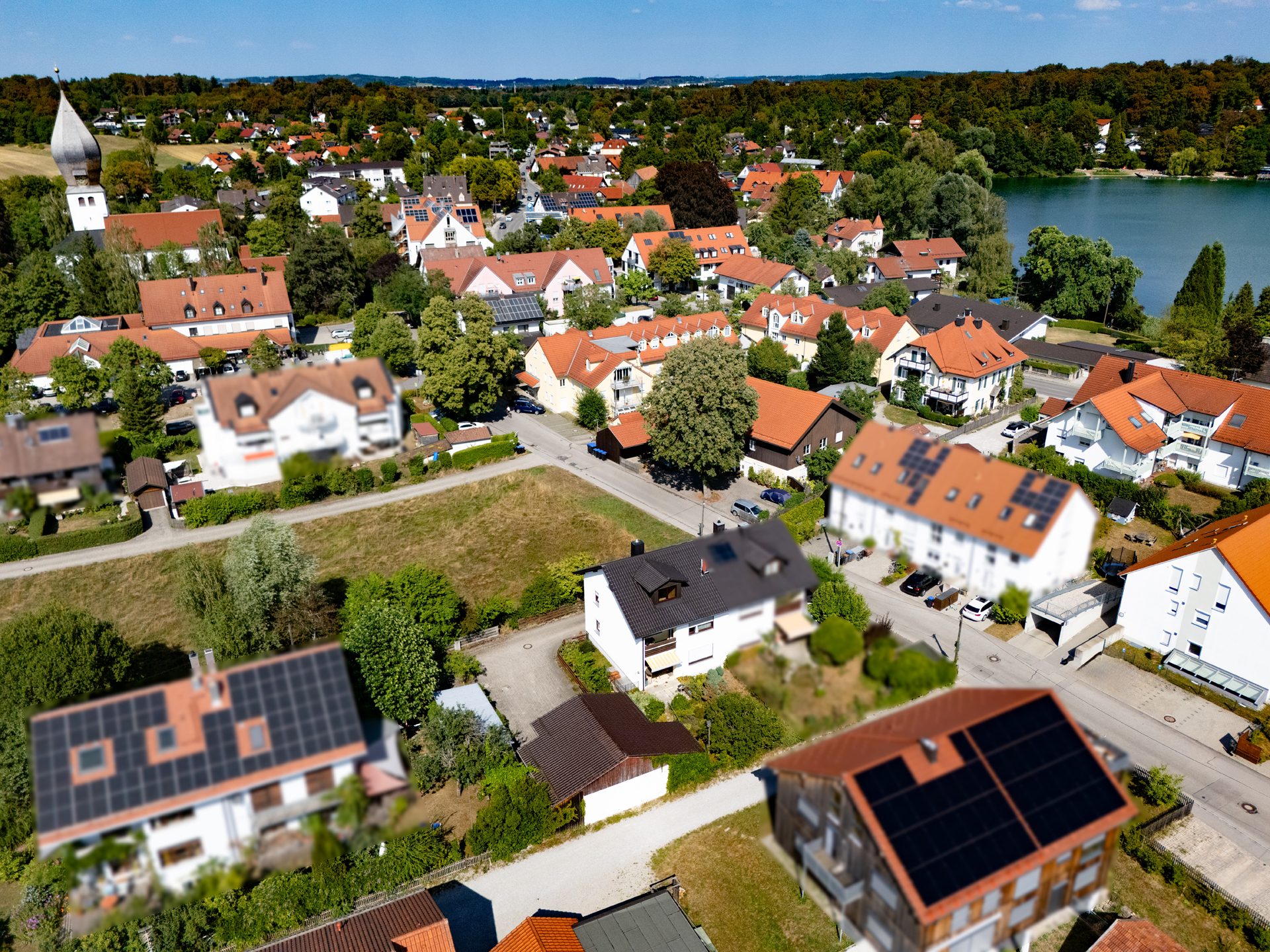 Veltrup Immobilien - Immobilienangebot - Weßling - Wohnen - EIN HAUS, DAS PERSPEKTIVEN ÖFFNET:
DOPPELHAUSHÄLFTE MIT ANBAUMÖGLICHKEIT