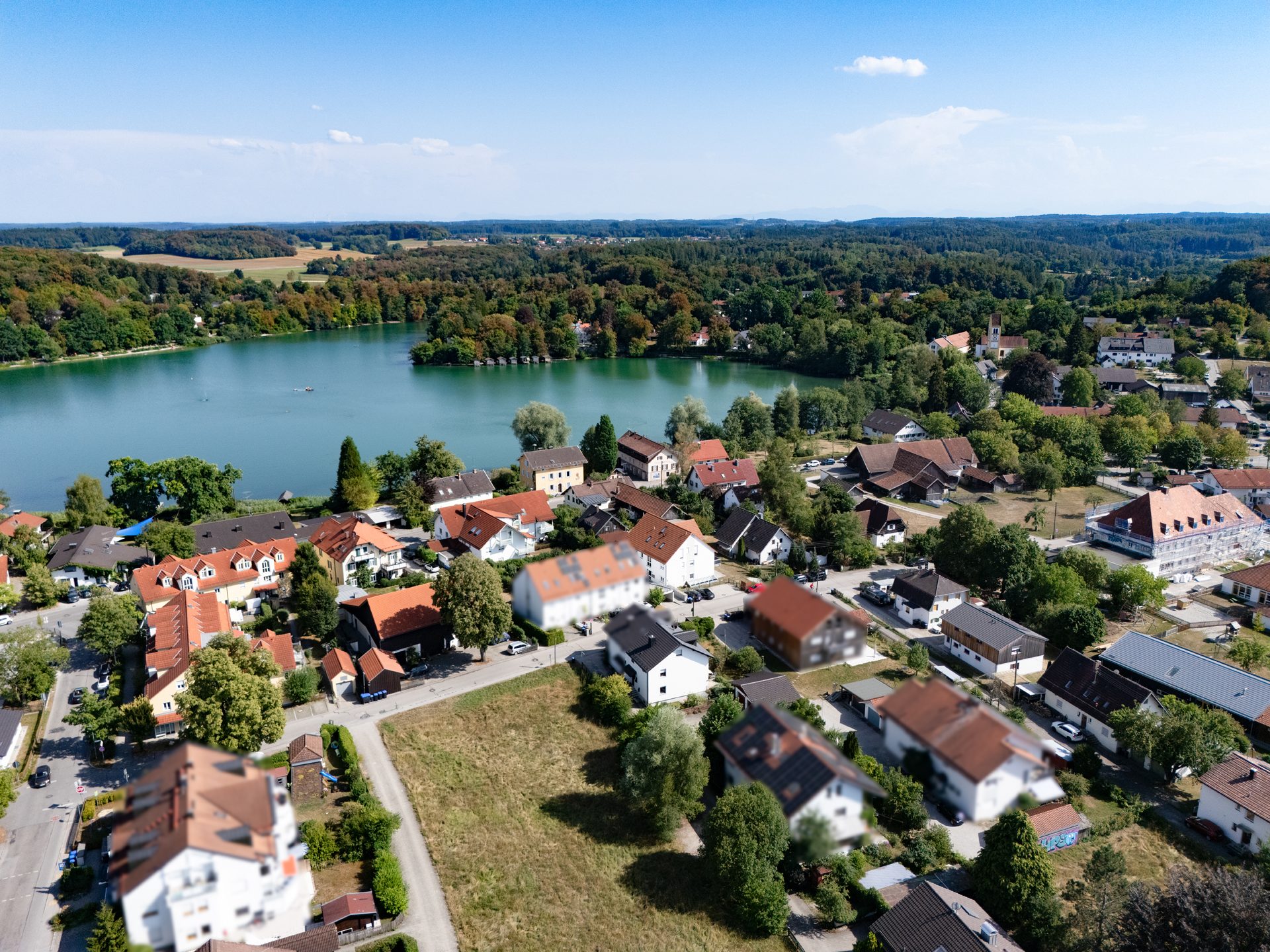 Veltrup Immobilien - Immobilienangebot - Weßling - Wohnen - EIN HAUS, DAS PERSPEKTIVEN ÖFFNET:
DOPPELHAUSHÄLFTE MIT ANBAUMÖGLICHKEIT