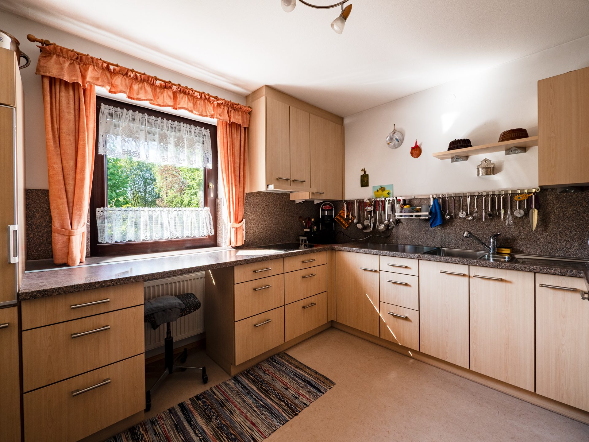 Veltrup Immobilien - Immobilienangebot - Weßling - Wohnen - EIN HAUS, DAS PERSPEKTIVEN ÖFFNET:
DOPPELHAUSHÄLFTE MIT ANBAUMÖGLICHKEIT