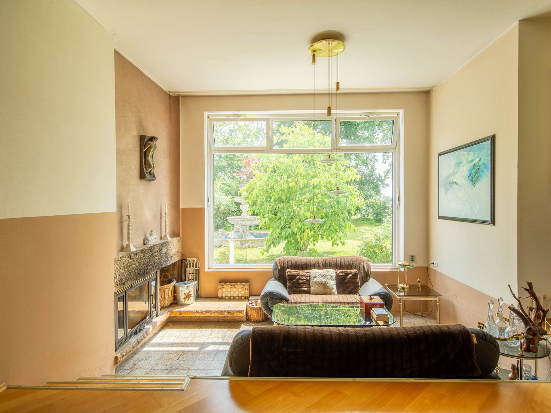 Veltrup Immobilien - Immobilienangebot - Grafrath - Wohnen - WOHNEN MIT WEITBLICK UND AUßERGEWÖHNLICHKEIT GROßZÜGIGIKEIT IN GRAFRATH