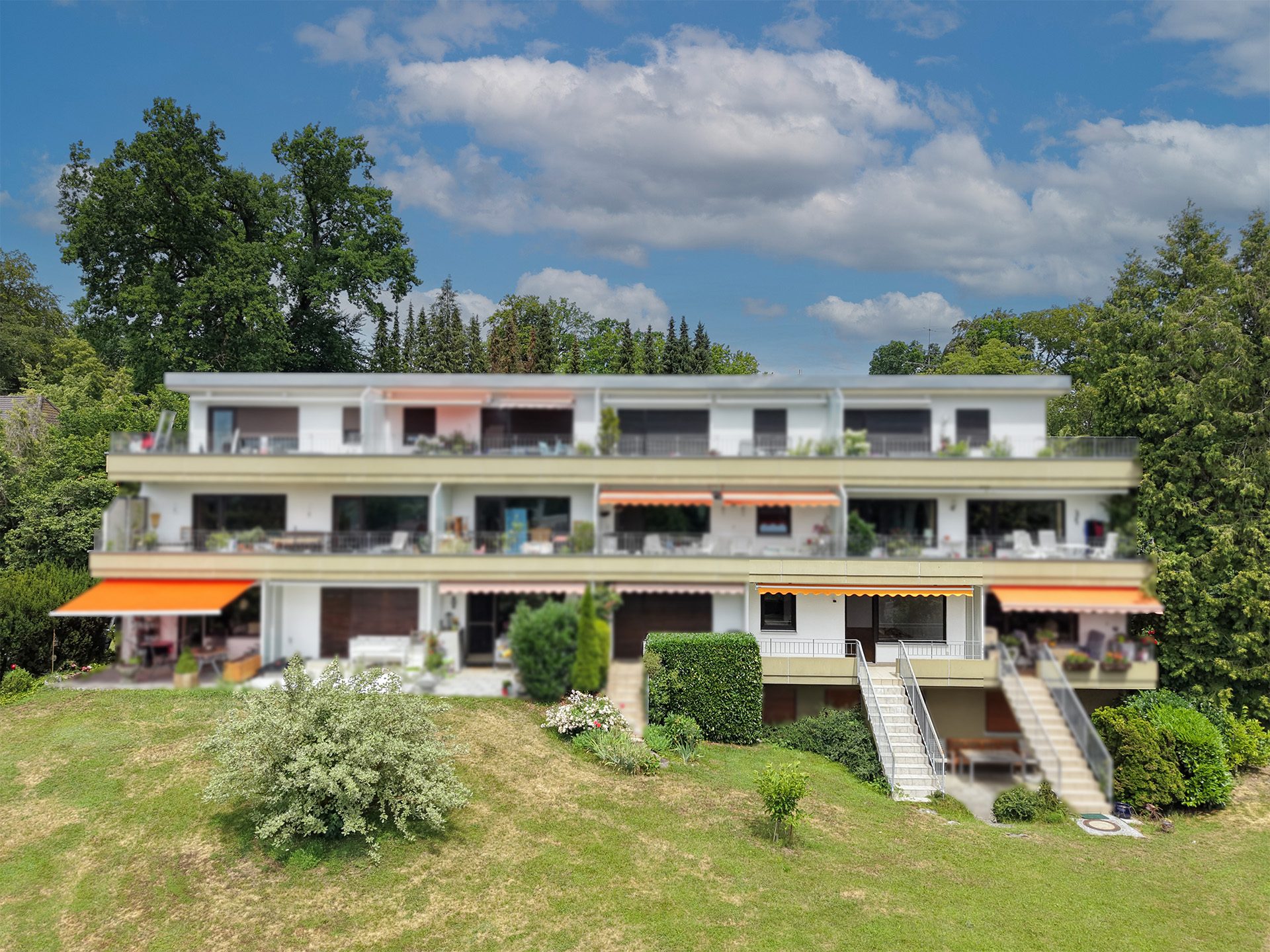 Veltrup Immobilien - Immobilienangebot - Herrsching am Ammersee - Wohnen - HOCHWERTIG SANIERTES 1-ZIMMER APARTMENT MIT SCHWIMMBAD, SAUNA UND PRIVATEM BADESTEG