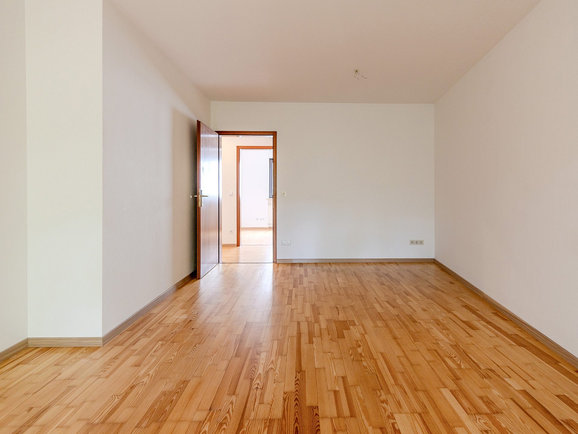 Veltrup Immobilien - Immobilienangebot - München / Pasing - Wohnen - ATTRAKTIVE 2-ZIMMER-WOHNUNG IN GEFRAGTER LAGE VON PASING-MÜNCHEN
