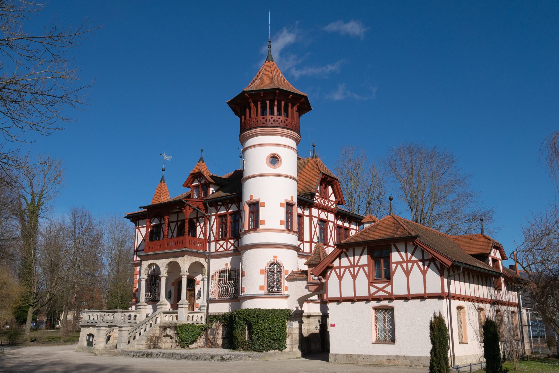 Veltrup Immobilien - Immobilienangebot - Herrsching am Ammersee - Wohnen - HERRSCHING AM AMMERSEE:
KOMPAKTES WOHNEN IN SEENÄHE