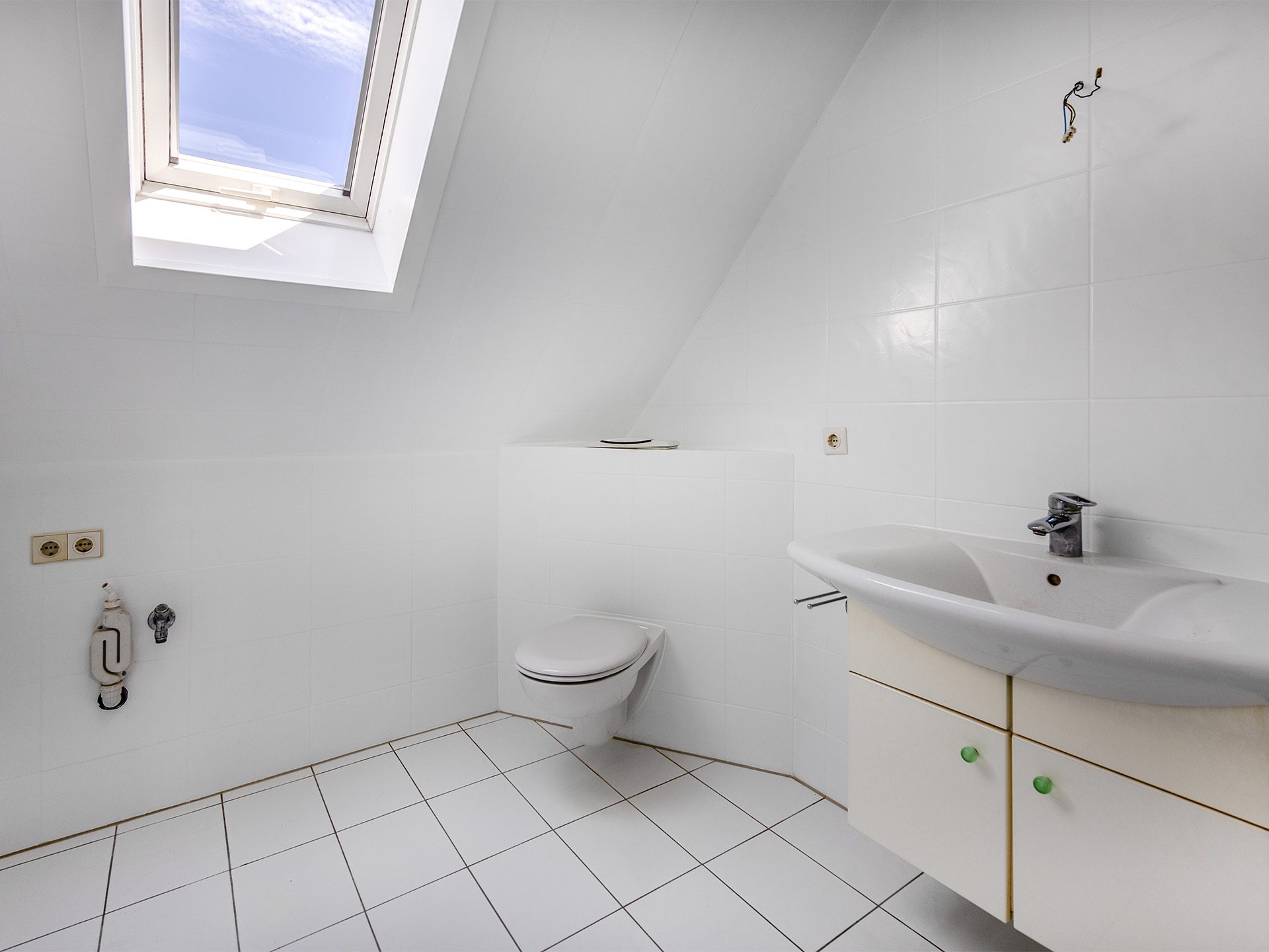 Veltrup Immobilien - Immobilienangebot - Türkenfeld - Wohnen - 2,5-ZIMMER-MAISONETTE-WOHNUNG IN TÜRKENFELD