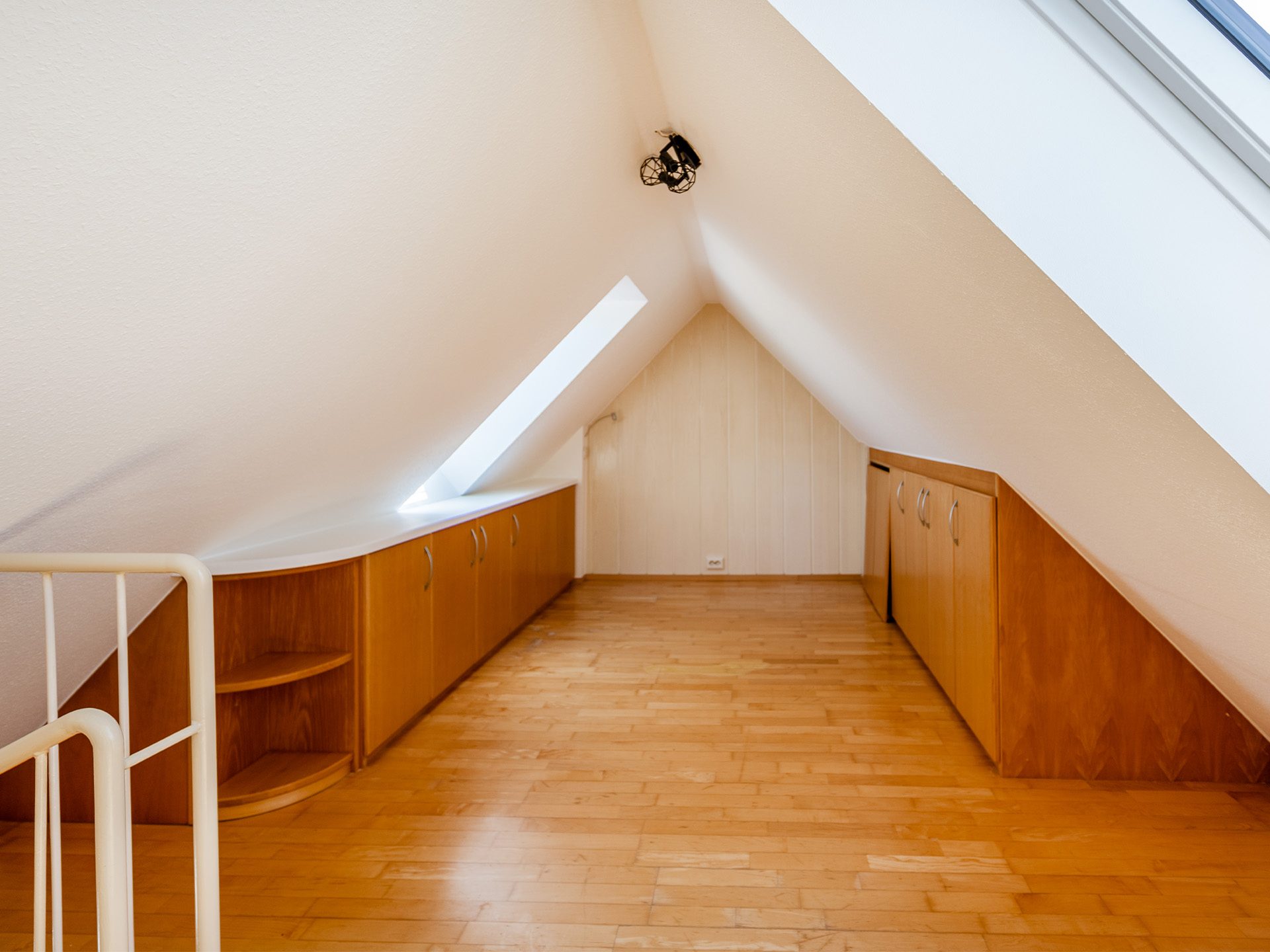 Veltrup Immobilien - Immobilienangebot - Türkenfeld - Wohnen - 2,5-ZIMMER-MAISONETTE-WOHNUNG IN TÜRKENFELD
