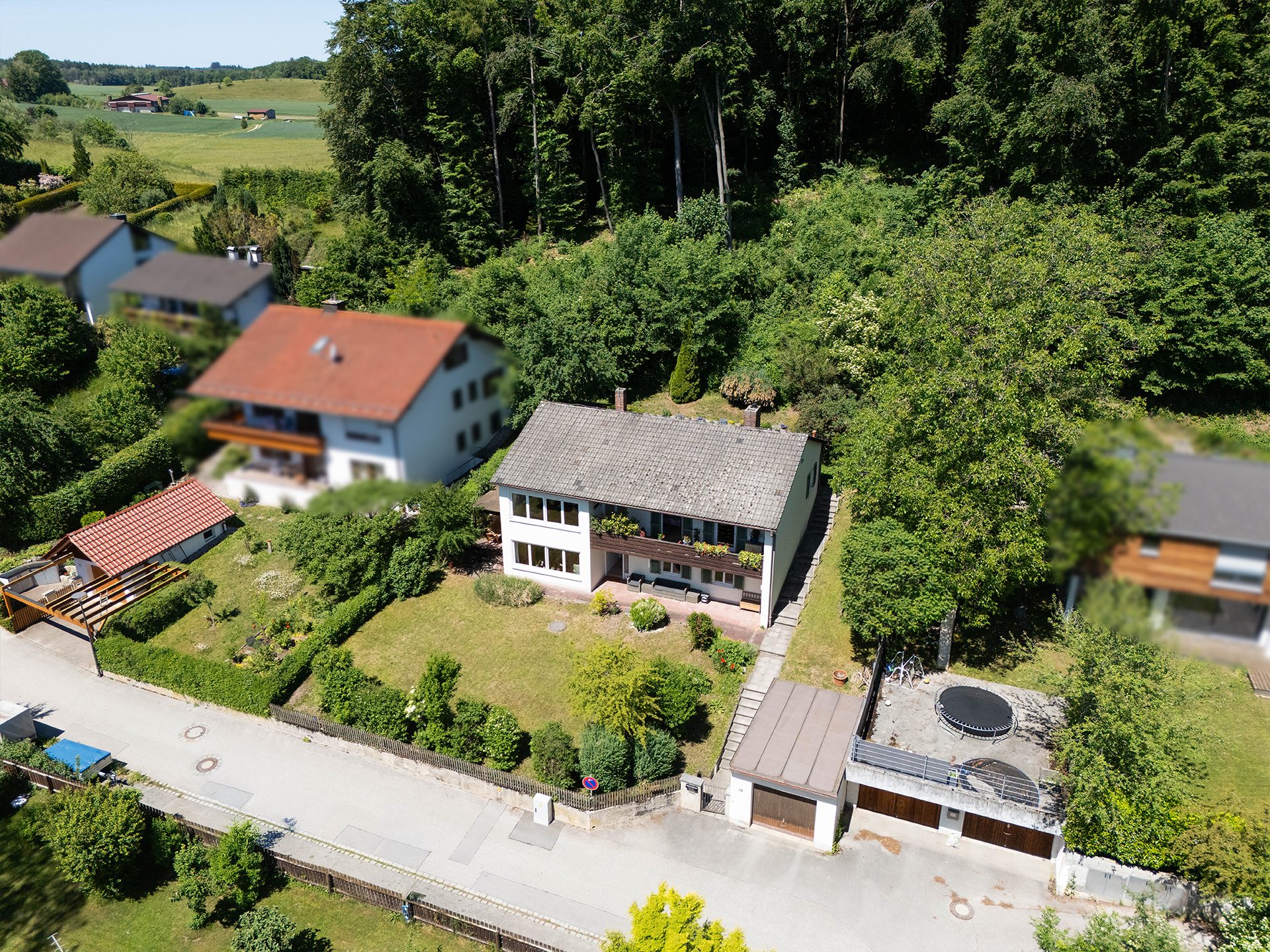 Veltrup Immobilien - Immobilienangebot - Seefeld - Wohnen - GROSSZÜGIGES HAUS MIT 2 WOHNEINHEITEN: 205 M² IN SEEFELD-HECHENDORF