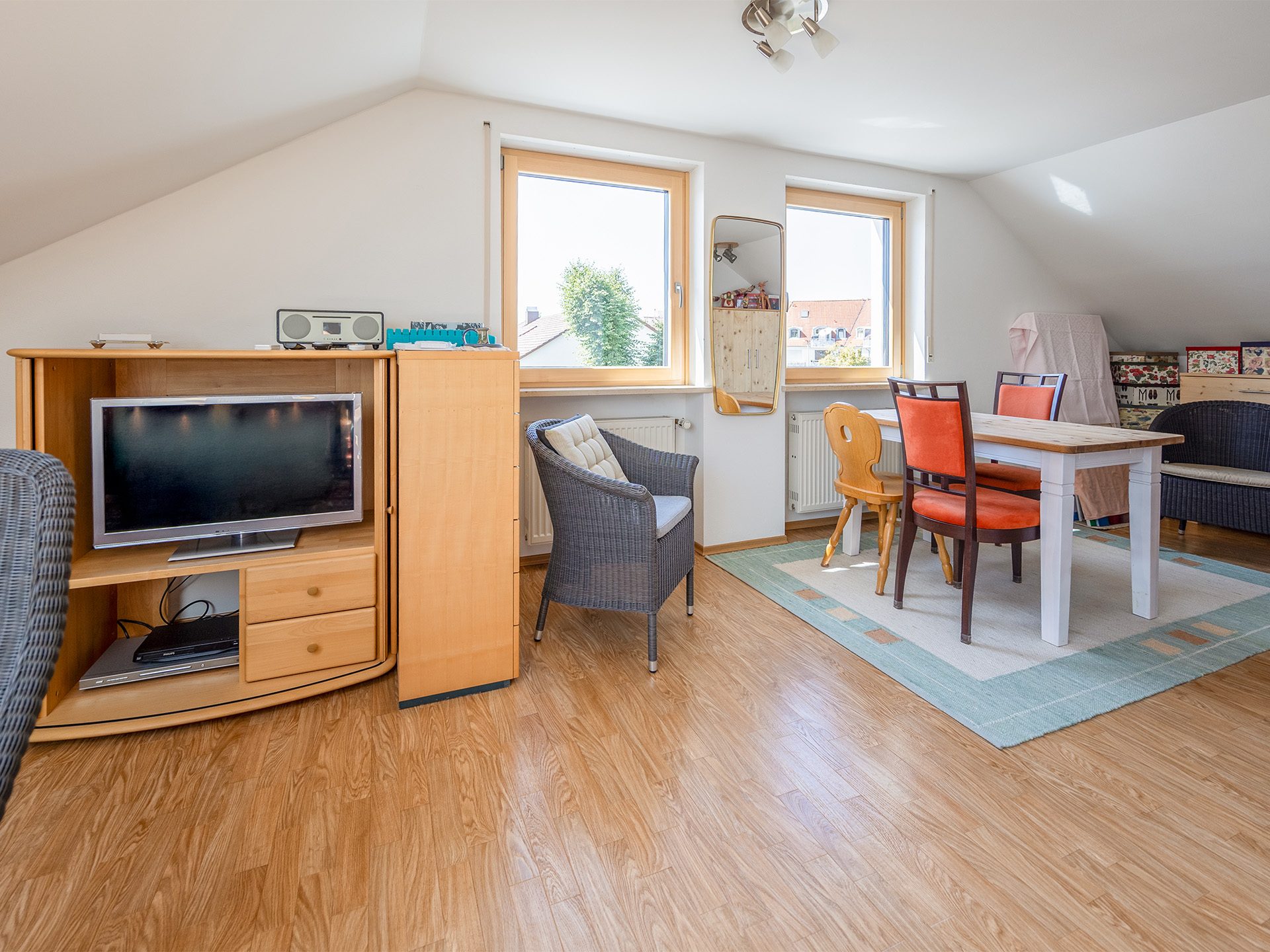 Veltrup Immobilien - Immobilienangebot - Fürstenfeldbruck - Wohnen - VIER EBENEN, VIELE MÖGLICHKEITEN - DOPPELHAUSHÄLFTE IN FÜRSTENFELDBRUCK