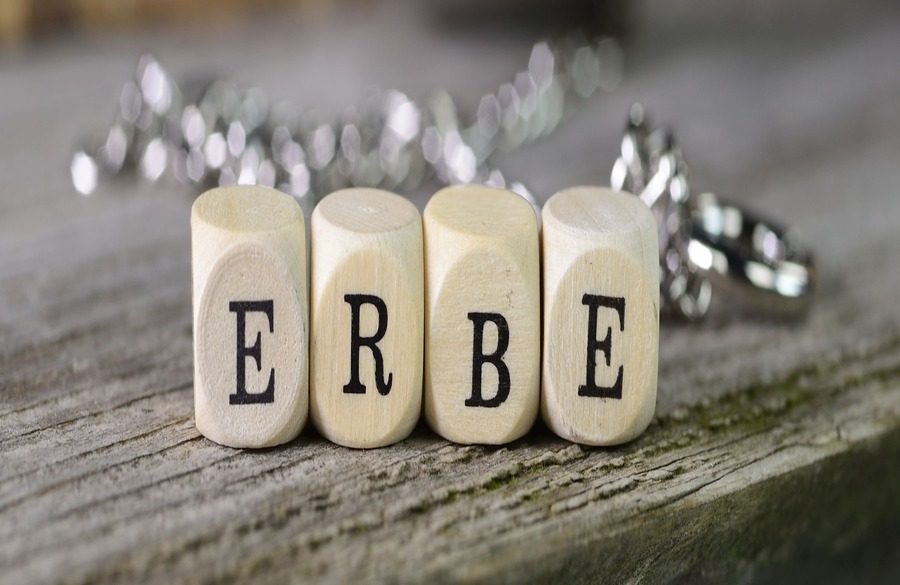 Klötze mit Erbschrift