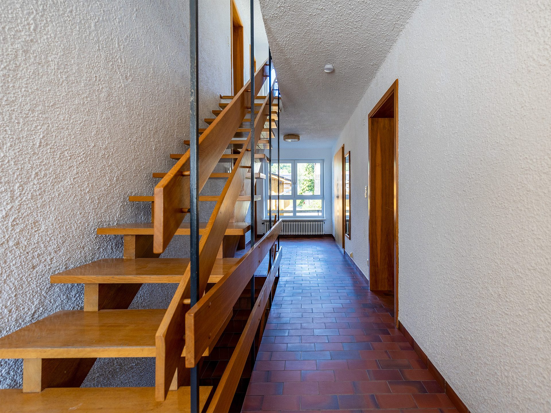 Veltrup Immobilien - Immobilienangebot - Fuchstal / Leeder - Wohnen - ZWEIFAMILIENHAUS MIT VIELSEITIGEN NUTZUNGSMÖGLICHKEITEN - KAPITALANLAGE MIT ZUKUNFTSPERSPEKTIVE