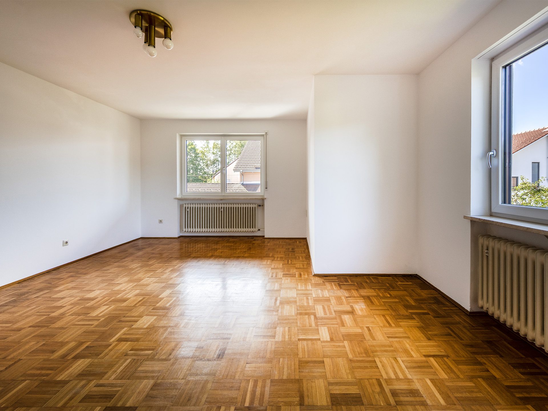 Veltrup Immobilien - Immobilienangebot - Fuchstal / Leeder - Wohnen - ZWEIFAMILIENHAUS MIT VIELSEITIGEN NUTZUNGSMÖGLICHKEITEN - KAPITALANLAGE MIT ZUKUNFTSPERSPEKTIVE