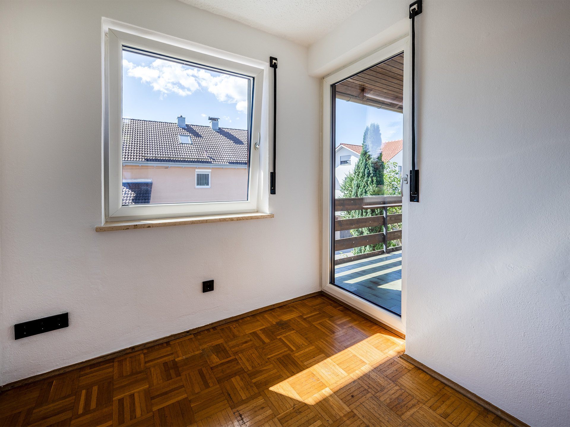 Veltrup Immobilien - Immobilienangebot - Fuchstal / Leeder - Wohnen - ZWEIFAMILIENHAUS MIT VIELSEITIGEN NUTZUNGSMÖGLICHKEITEN - KAPITALANLAGE MIT ZUKUNFTSPERSPEKTIVE