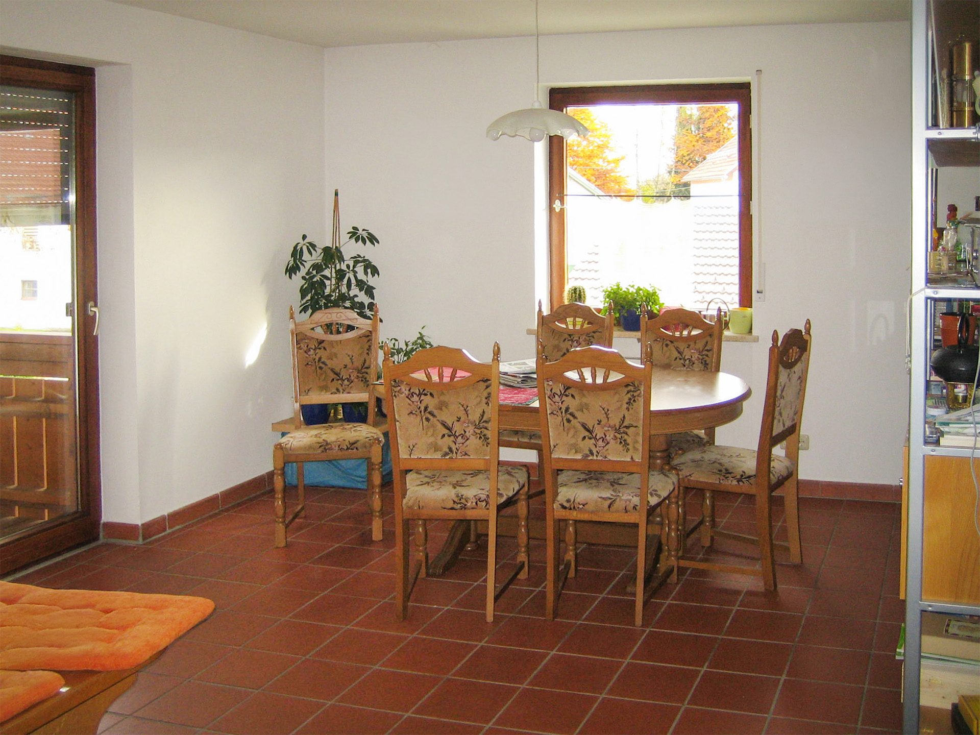 Veltrup Immobilien - Immobilienangebot - Fuchstal / Leeder - Wohnen - ZWEIFAMILIENHAUS MIT VIELSEITIGEN NUTZUNGSMÖGLICHKEITEN - KAPITALANLAGE MIT ZUKUNFTSPERSPEKTIVE
