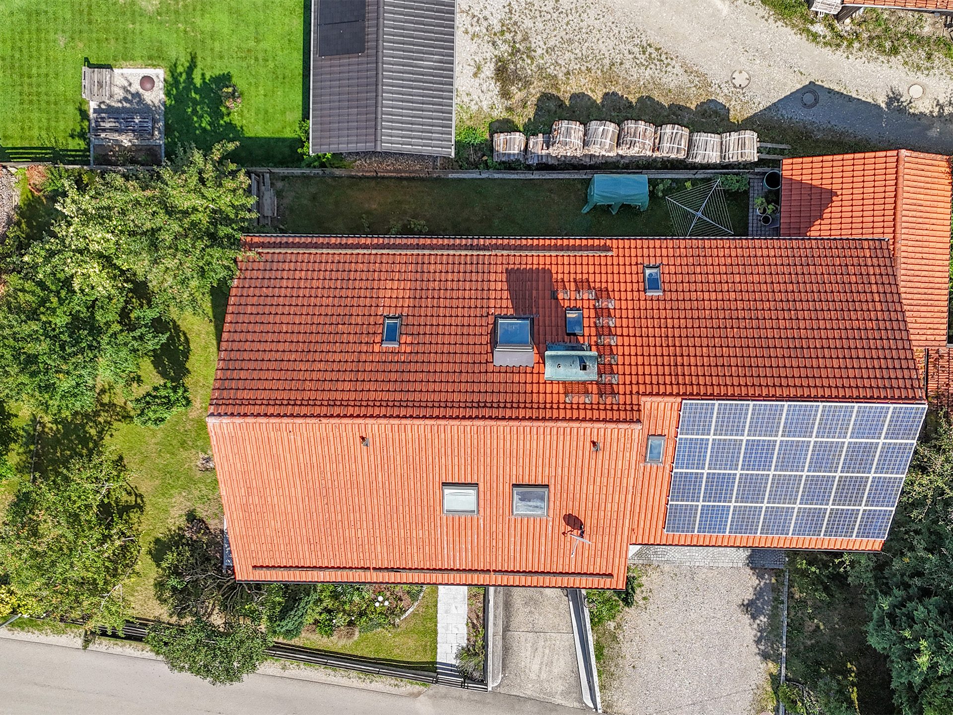 Veltrup Immobilien - Immobilienangebot - Fuchstal / Leeder - Wohnen - ZWEIFAMILIENHAUS MIT VIELSEITIGEN NUTZUNGSMÖGLICHKEITEN - KAPITALANLAGE MIT ZUKUNFTSPERSPEKTIVE