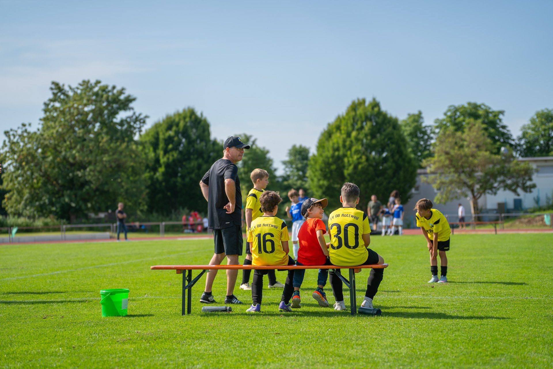 A7302426 Spieler auf der Ersatzbank