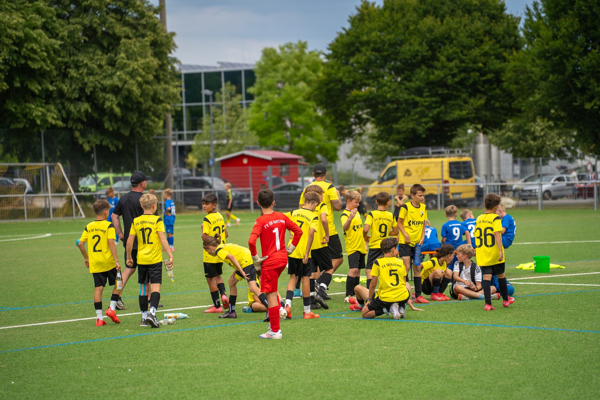 A7302743 Spieler machen sich warm