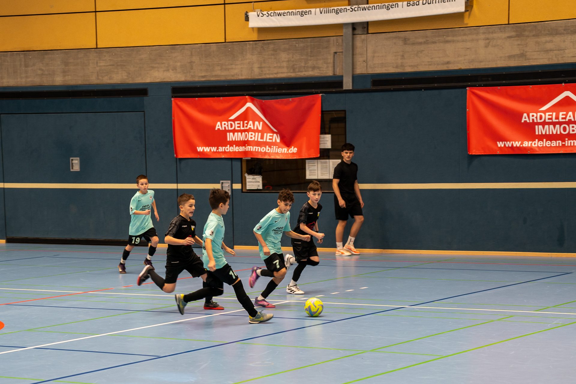B7302163 Zweikampfszenen beim Ardelean Cup
