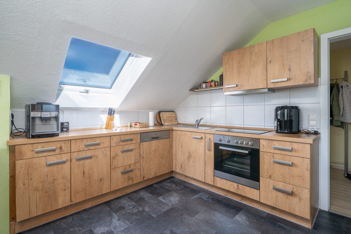 Immobilienangebot - Zimmern ob Rottweil - Wohnungen - Dachgeschosswohnung mit Loggia und Garage in Zimmern ob Rottweil