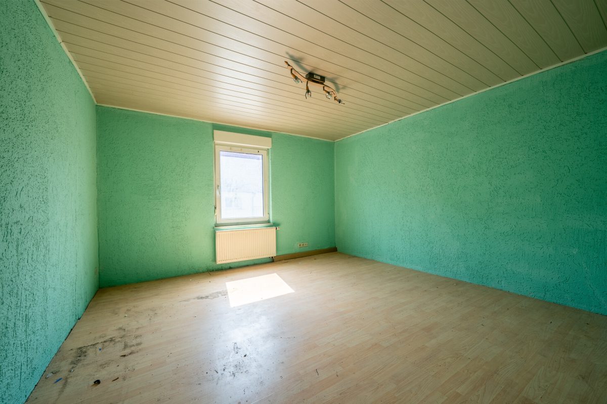 Immobilienangebot - Dürbheim - Häuser - Rohdiamant in zentraler Lage – Einfamilienhaus mit Ökonomieteil sucht handwerkliches Geschick
