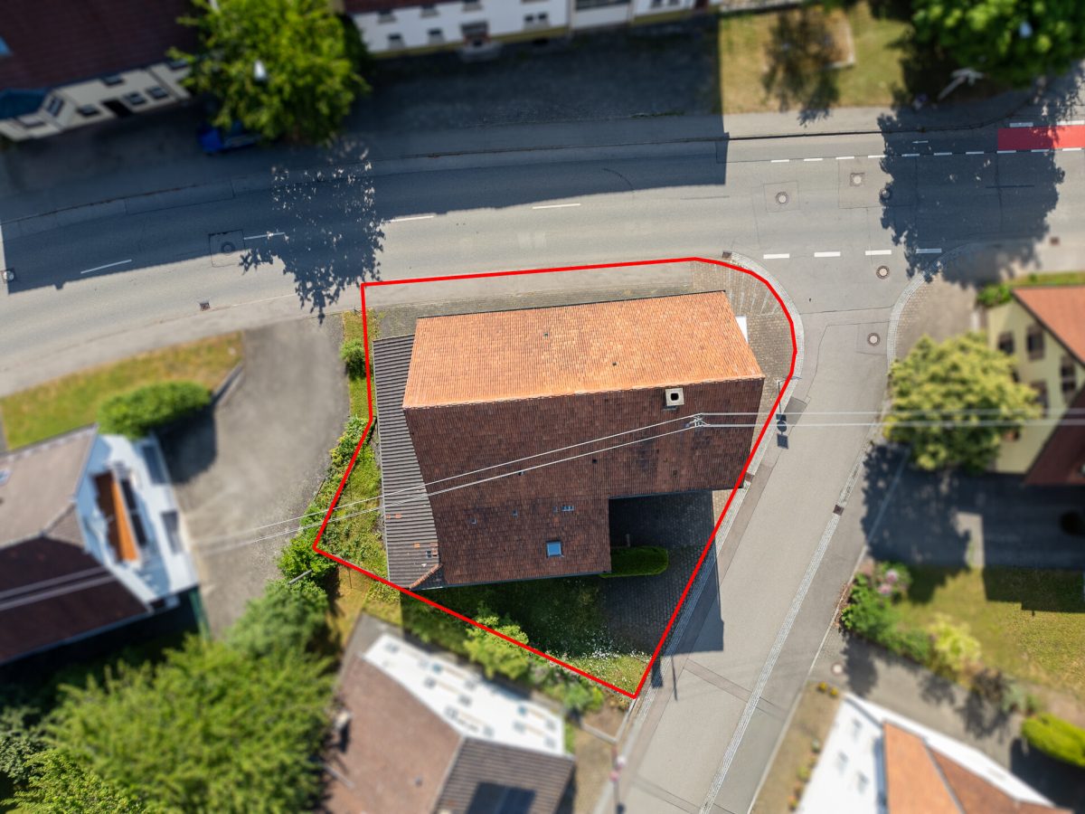 Immobilienangebot - Dürbheim - Häuser - Rohdiamant in zentraler Lage – Einfamilienhaus mit Ökonomieteil sucht handwerkliches Geschick